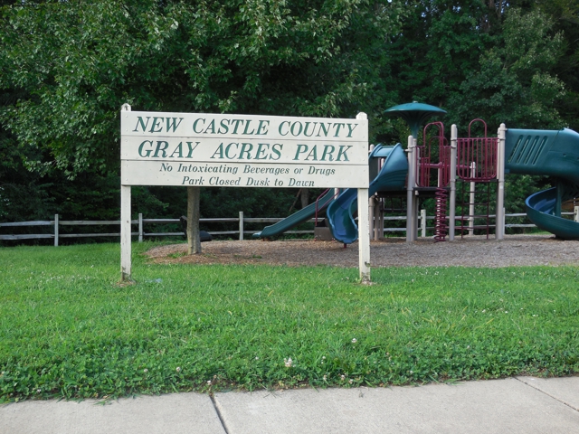Gray_Acres_Park.JPG